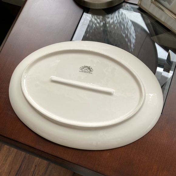 NWo/T - ceramic plant leaf serving platter. Excellent condition. 13 x 10 in - Picture 4 of 11